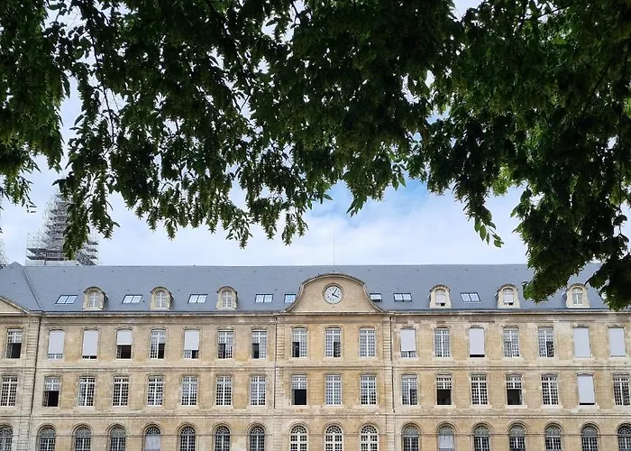 Apartment Le Lovely Cosy Jacuzzi Centre-ville Wifi *