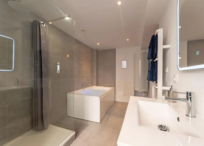 Le Lovely Cosy Jacuzzi Centre-ville Wifi *